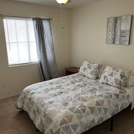 Vic'S 3 Bedroom 4Beds & Pool Centrally Located! Las Vegas Luaran gambar