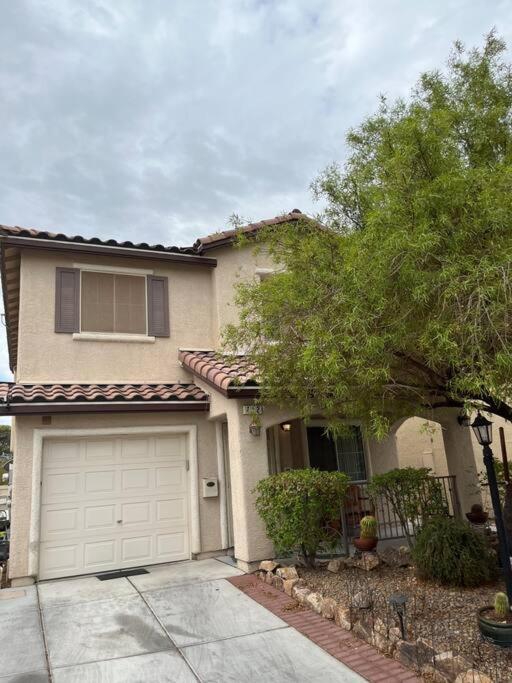 Vic'S 3 Bedroom 4Beds & Pool Centrally Located! Las Vegas Luaran gambar