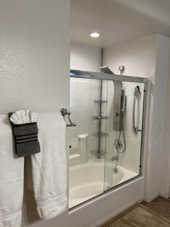 Vic'S 3 Bedroom 4Beds & Pool Centrally Located! Las Vegas Luaran gambar